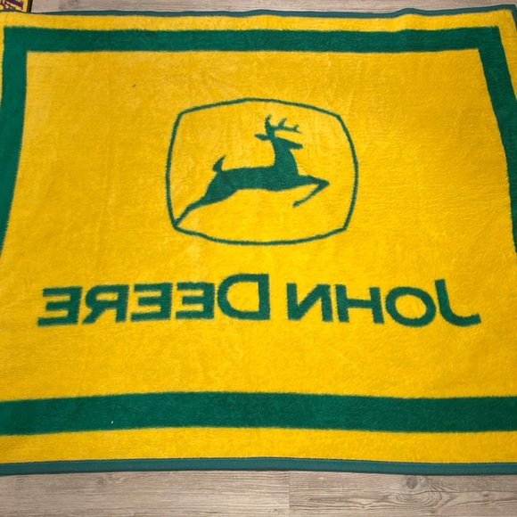 Vintage John Deere Tractor Biederlack 48x54 Fleece Blanket USA Throw - Picture 2 of 5